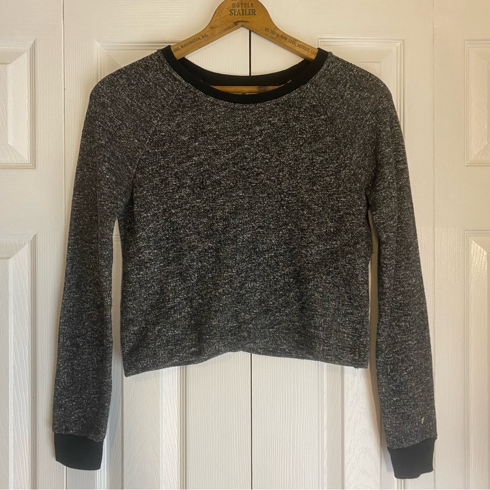 Fabletics Keeva Pullover Cropped Sweatshirt Black Gray Small